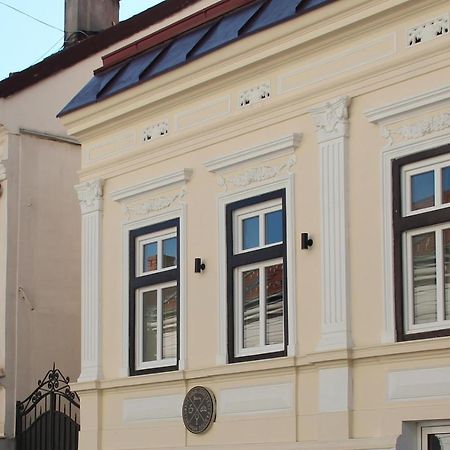 Urban Lodge Belgrade Exterior photo