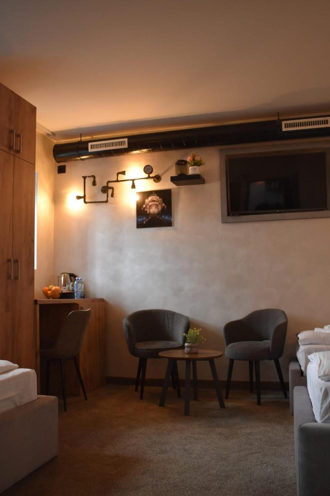 Urban Lodge Belgrade Exterior photo